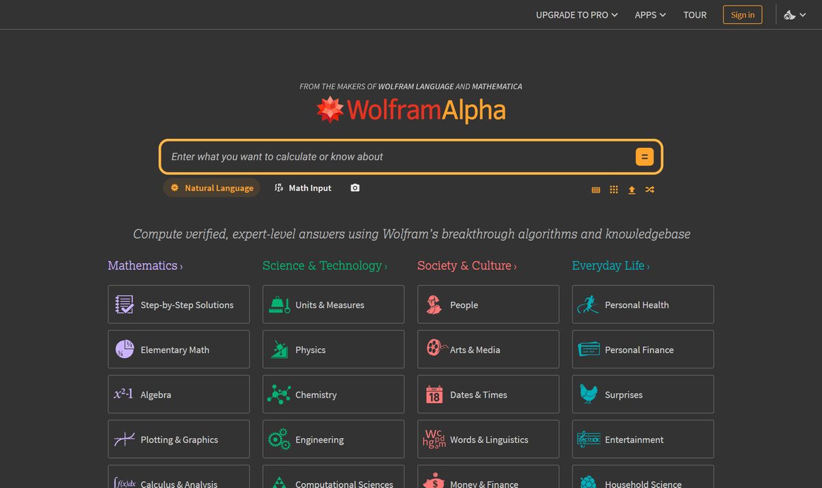 Tela inicial do Wolfram Alpha, com a chamada "Wolfram"